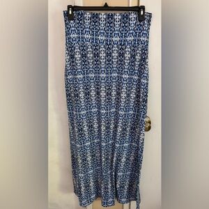 Lily Rose Blue & White Maxi Skirt. Sz XL